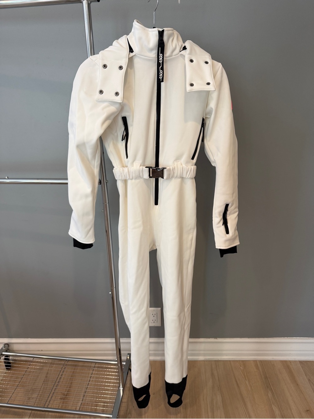 ASOS 4505 Ski Fitted Belted Ski Suit With Hood
White / US 6